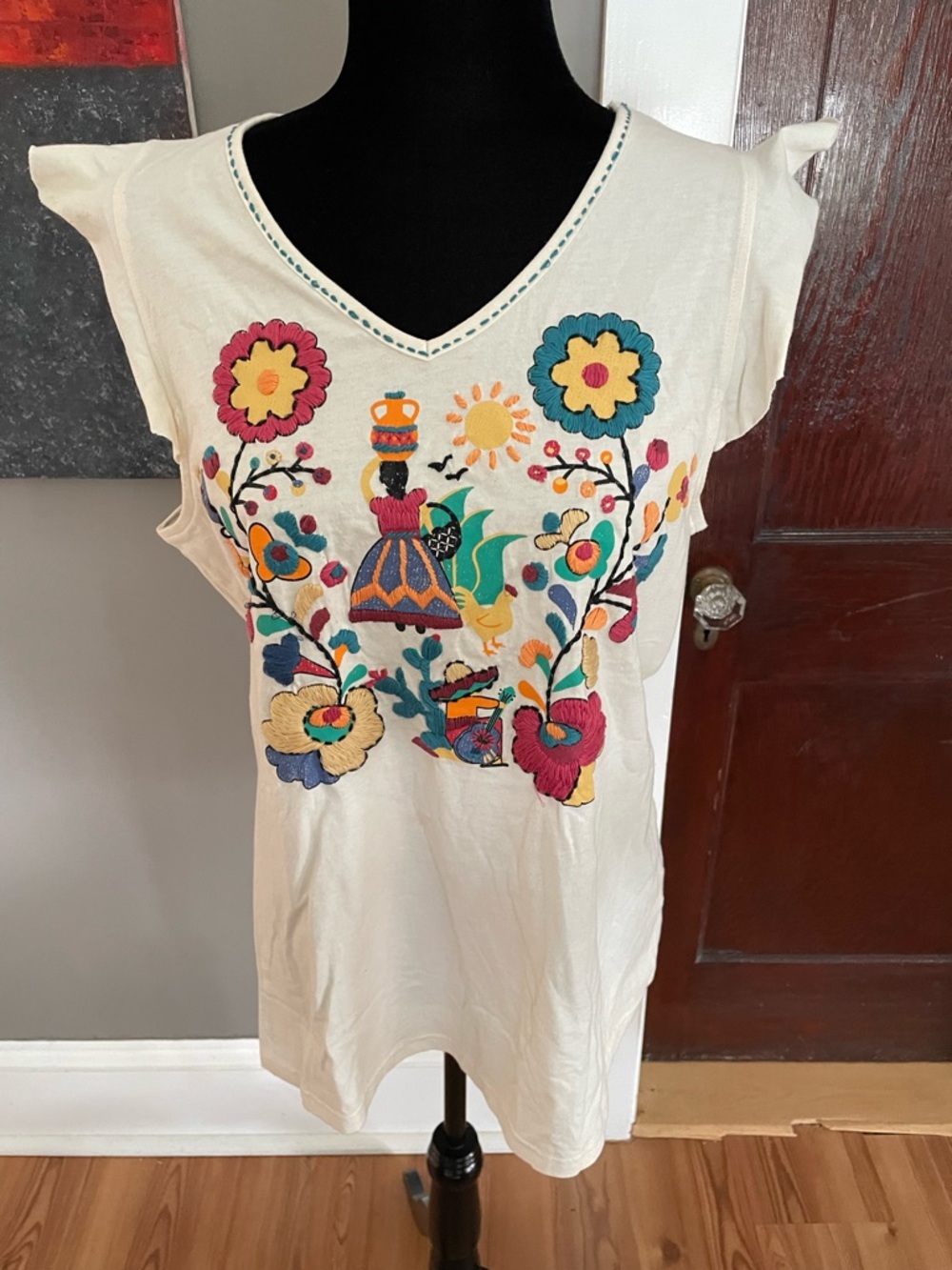 Double D Ranchwear Embroidered Top NWOT Sz L